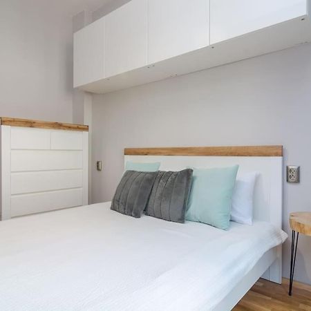 Modern Design 1 Bdrm, 4 Guests, Top Cente, Near Parliament, Self Check-In Sofia Exterior foto
